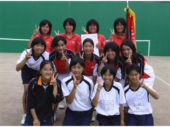 天水中学校女子ソフトテニス部のチーム写真