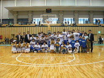 豊田通商ファイティングイーグルスのチーム写真